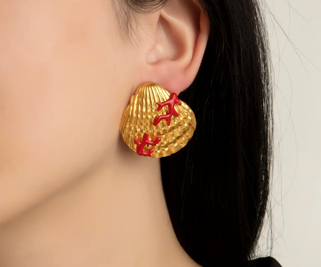 Milou Seashell Earrings with Coral Red | Maison Orient