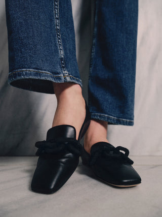 Catena black leather moccasin worn, campaign image