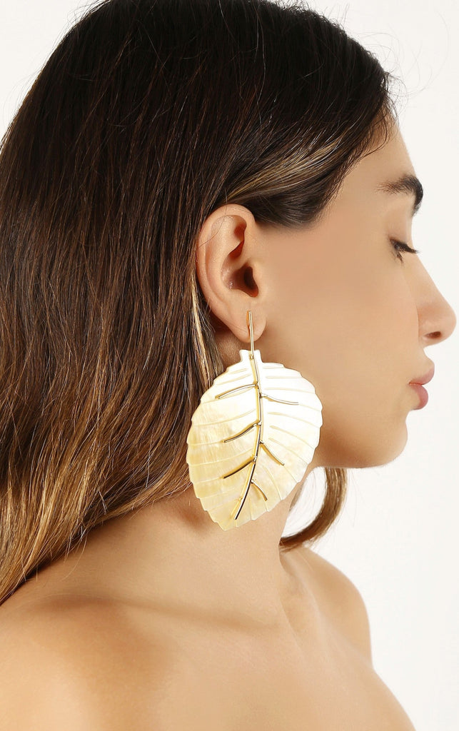 DAPHNE in Mother of Pearls - Maison OrientChadia HamatiMaison OrientEarrings