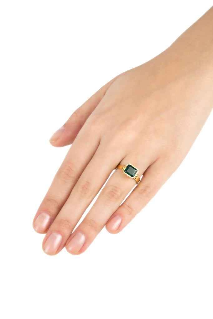 Square Emerald Ring | Maison Orient