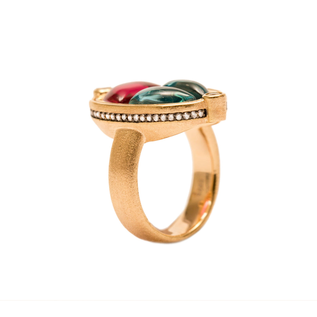 AMMANII Ring Scarab Amulet with Gemstones in Vermeil Gold | Maison Orient