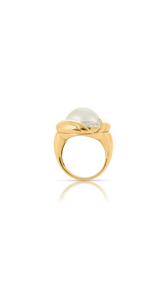 Contemporary 18K Round Mabe Pearl and Diamond Ring | Maison Orient