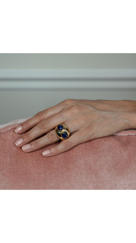 Contemporary Sapphire cocktail ring | Maison Orient