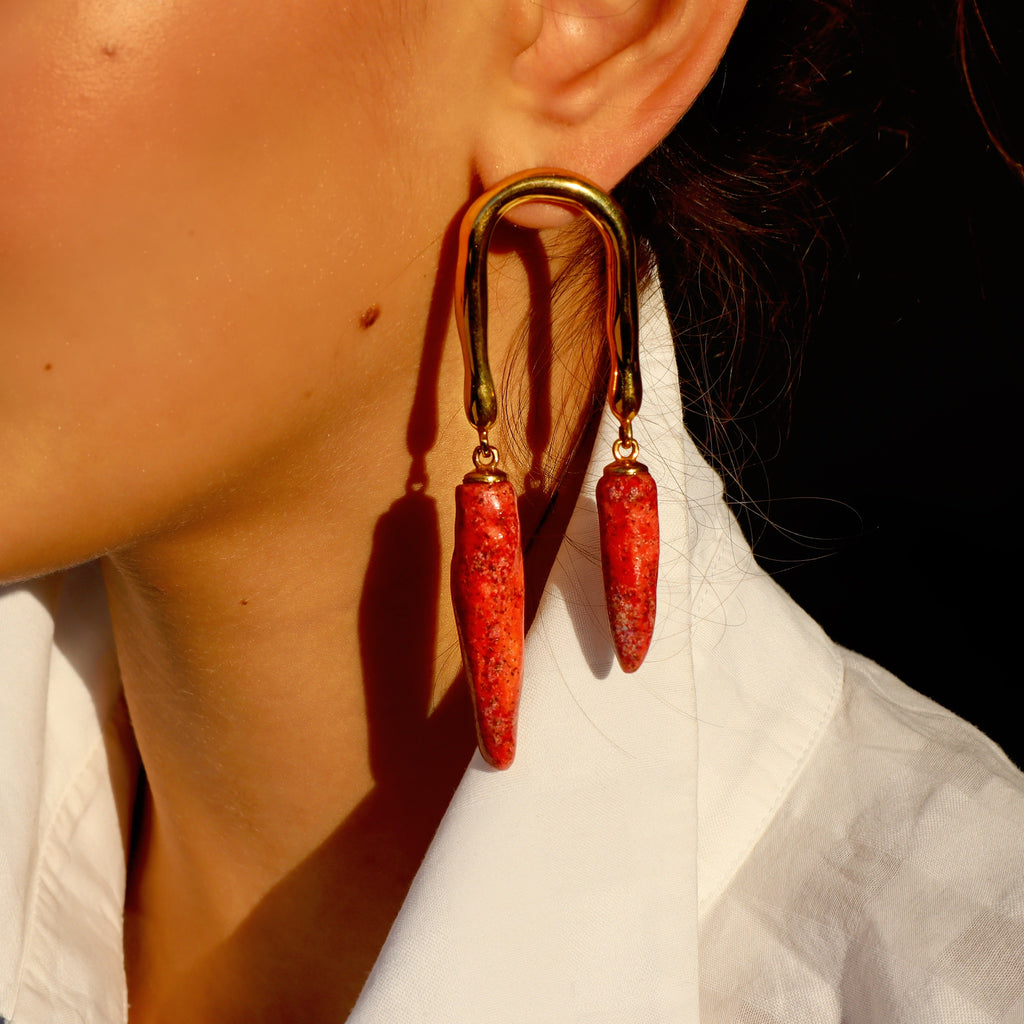 Horseshoe earrings with coral twigs | Maison Orient