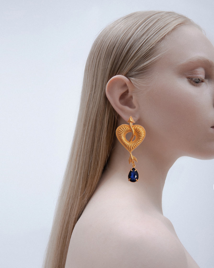 Heart earrings with blue stones | Maison Orient