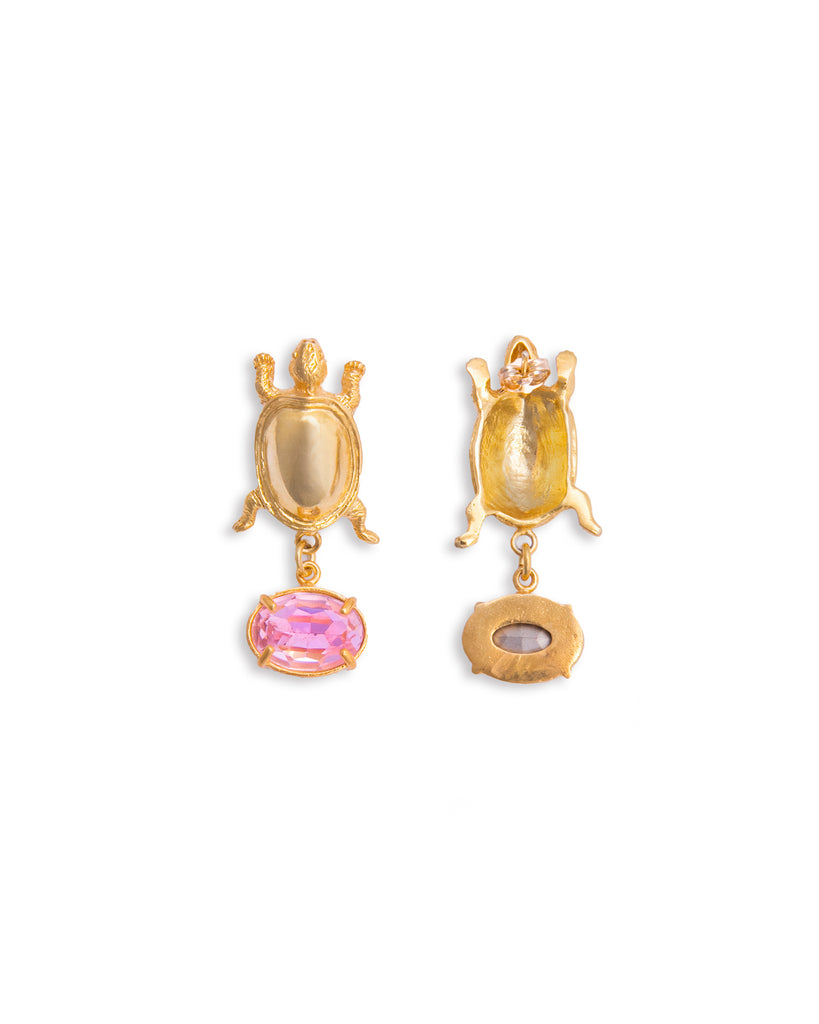 Turtle earrings with pink stones | Maison Orient