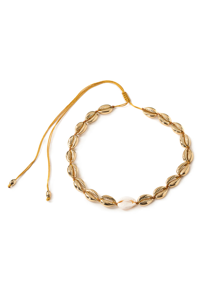 Medium Puka Shell Necklace In Gold With Natural Shell | Maison Orient