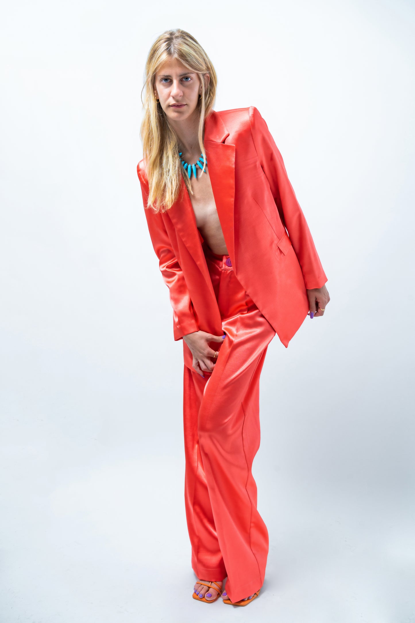 PRECIOUS : The ruby suit | Maison Orient