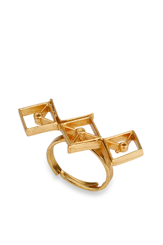 Roma Narsinghani TRIKONA RING | Maison Orient