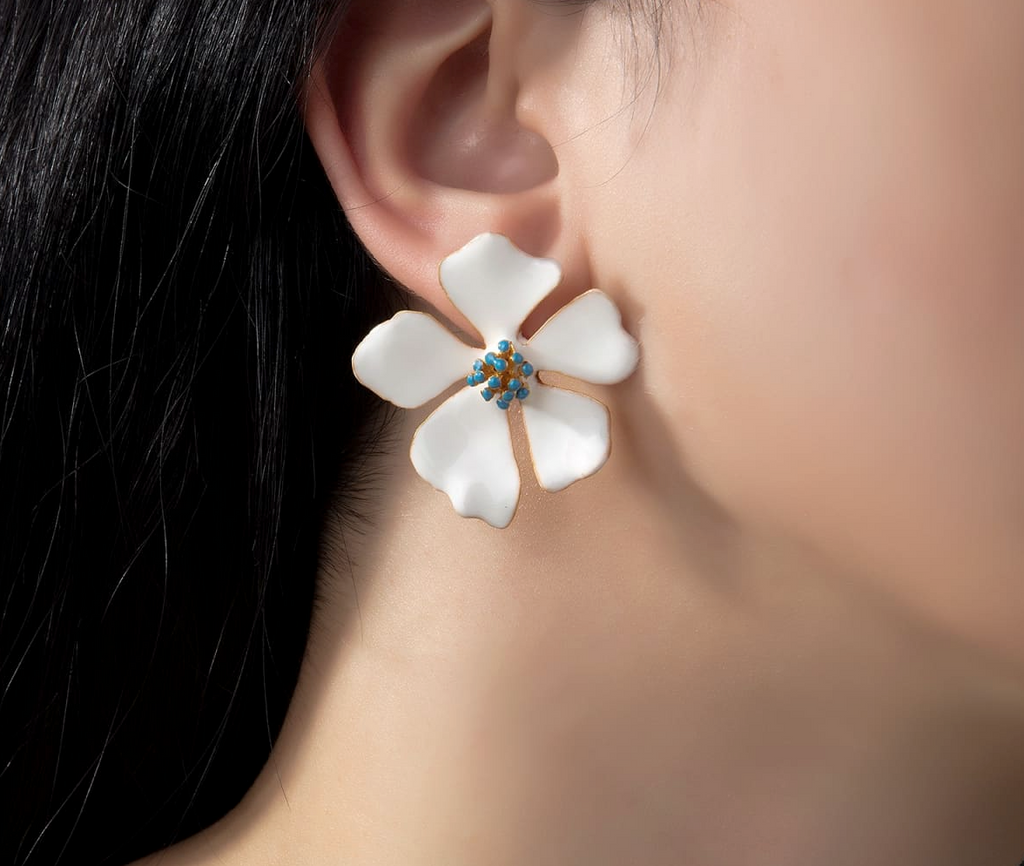 Milou Wild Rose Flower Earrings - White | Maison Orient