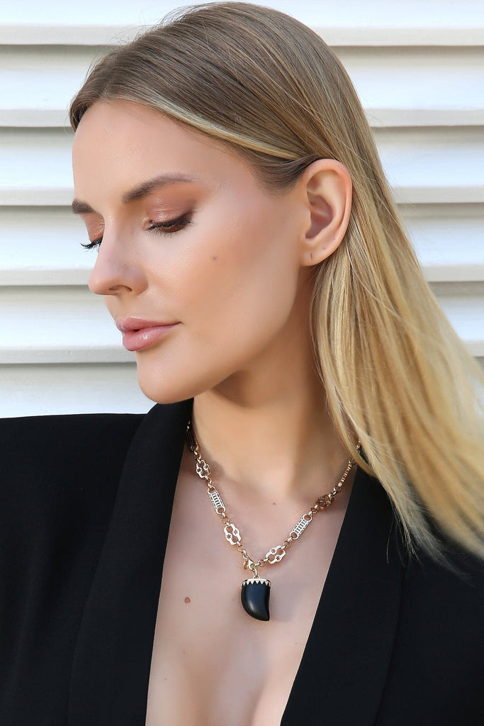 Black Onyx Shark Fin Charm - Maison OrientCrushMaison OrientCharms & Pendants