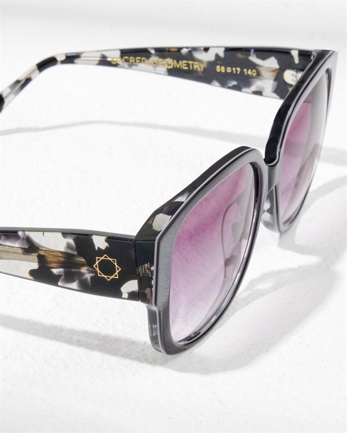 Coral Tailored Black - Maison OrientSacred GeometryMaison OrientSunglasses