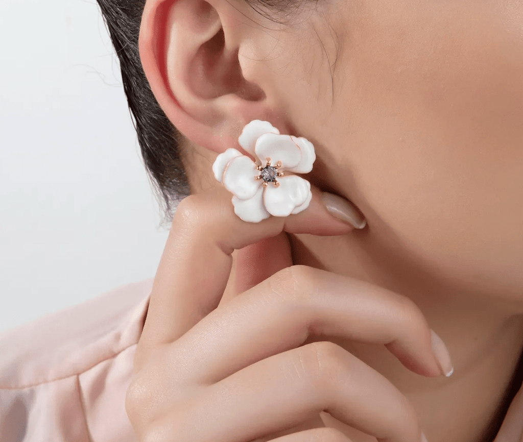Milou White Viola Flower Earrings - Maison OrientMilou JewelryMaison OrientJewelry